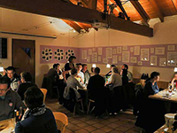 G�ste im Cafe